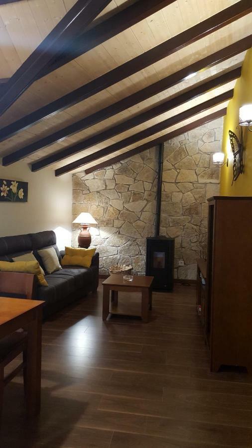 בית הארחה נאבארדונדה דה גרדוס 	El Cordel De Gredos מראה חיצוני תמונה